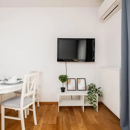 Apartment Vista Metro Plocka