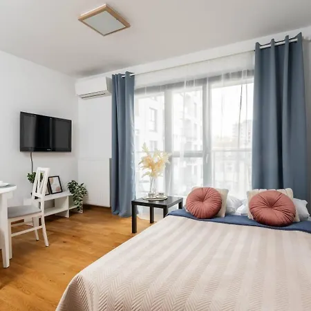 Vista Apartment Balcony Ac Parking Metro Plocka Apartment Warschau